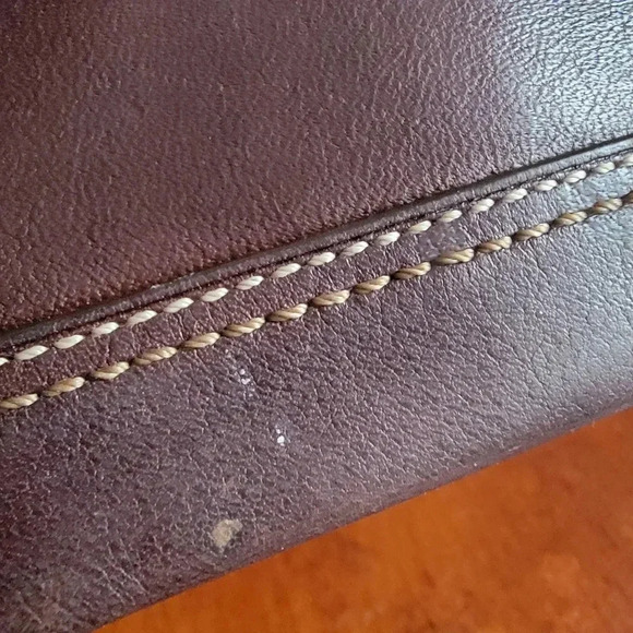 Coach Hamptons Embossed Stitched Signature Brown Leather Card Case with Keyring - Picture 13 of 14